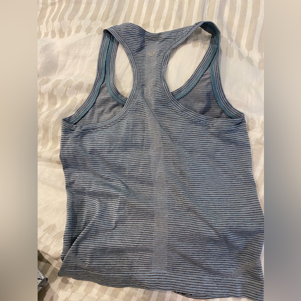 Lululemon tank top - Picture 2 of 3